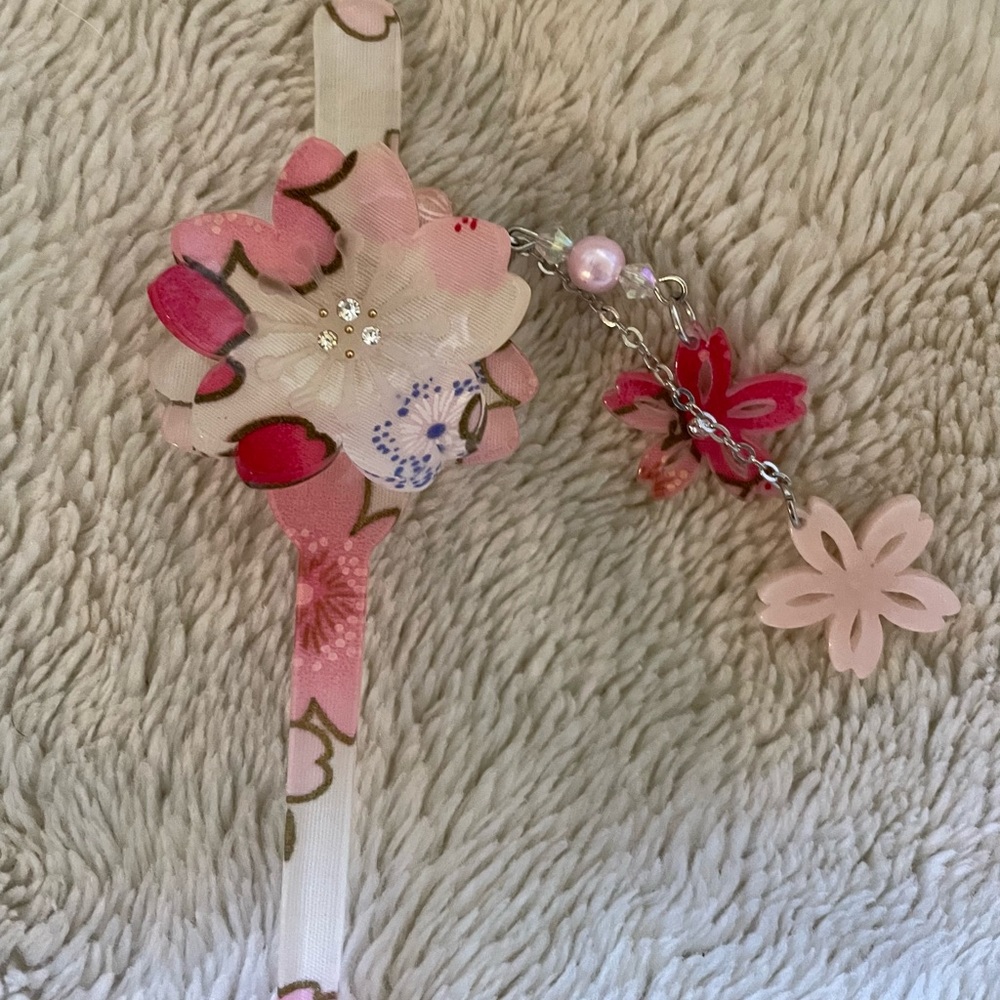 Beautiful Japanese-style cherry blossom hair stick 6.5” NWT, original packaging